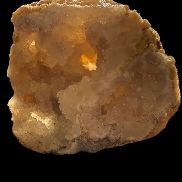 Natural Extra Large Crystal Geode. Put in a lighted cabinet full facet display - Picture 3 of 5